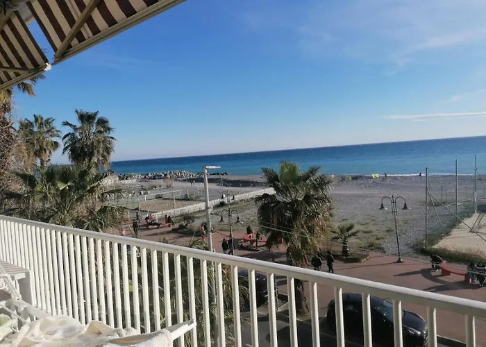 A 10 Passi Dal Mare * Ventimiglia